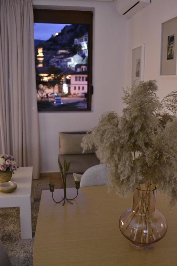 Aria Apartment بيرات المظهر الخارجي الصورة
